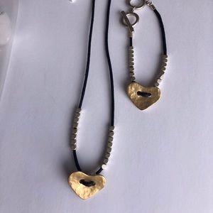 New Two piece heart necklace and bracelet set